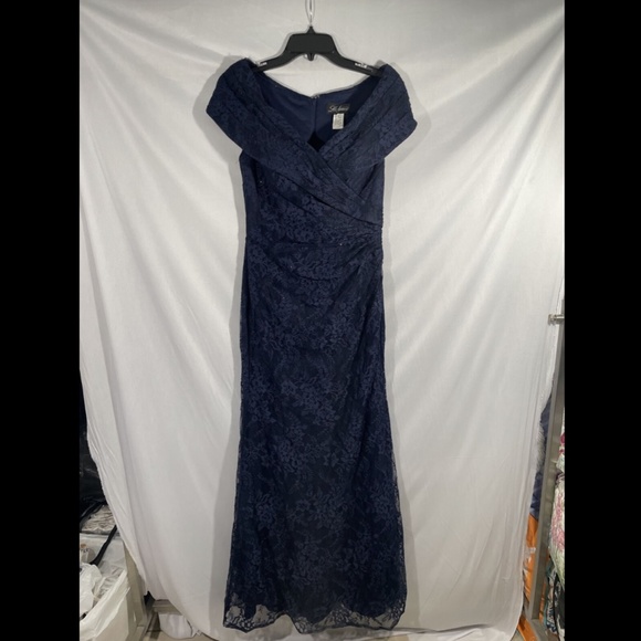 NEW La Femme [ 8 ] Portrait Neck Sparkle Lace Gown‎ in Navy Blue - Picture 7 of 12